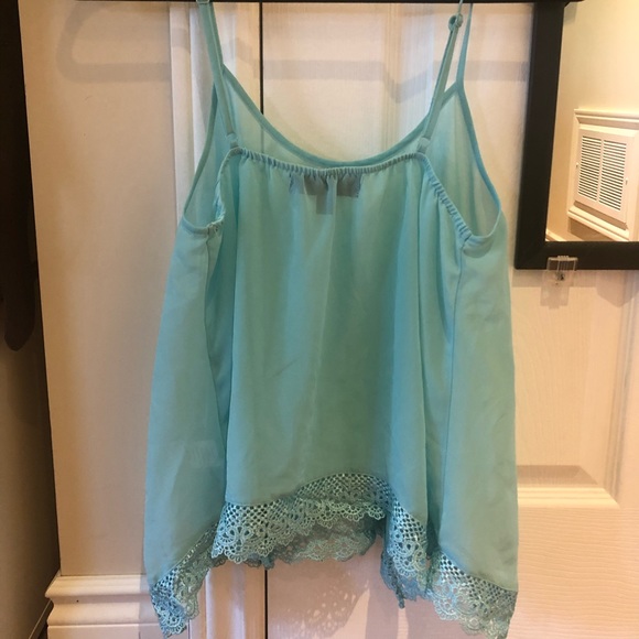 Sheer Tanktop - Picture 2 of 3